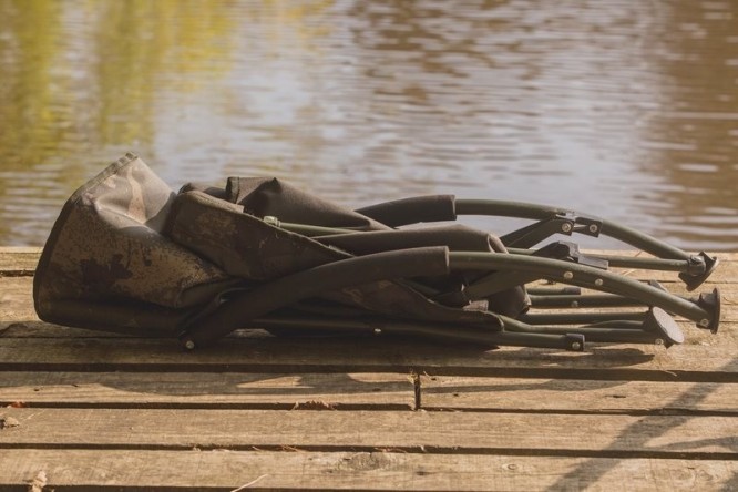 Undercover Camo Easy Chair- Low 