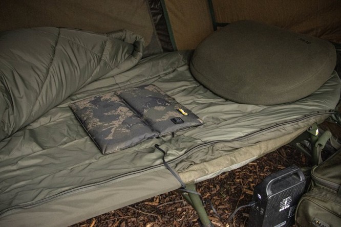 Solar Hot Spot Heated Cushion 