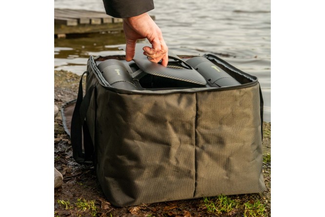 RidgeMonkey Hunter 3000 Bait Boat with Depth Sounder